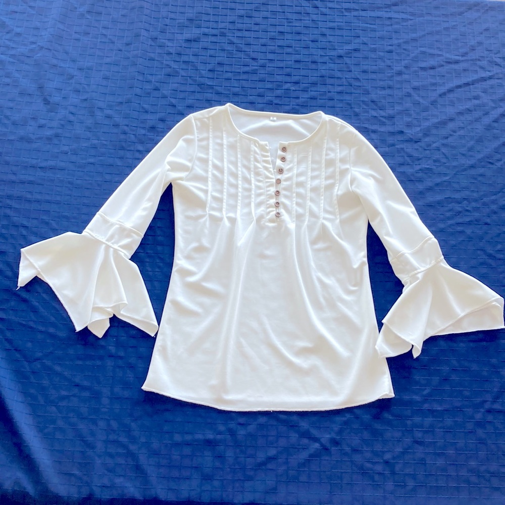 Women’s Henley Top Pleated Flare Sleeves White Size Small